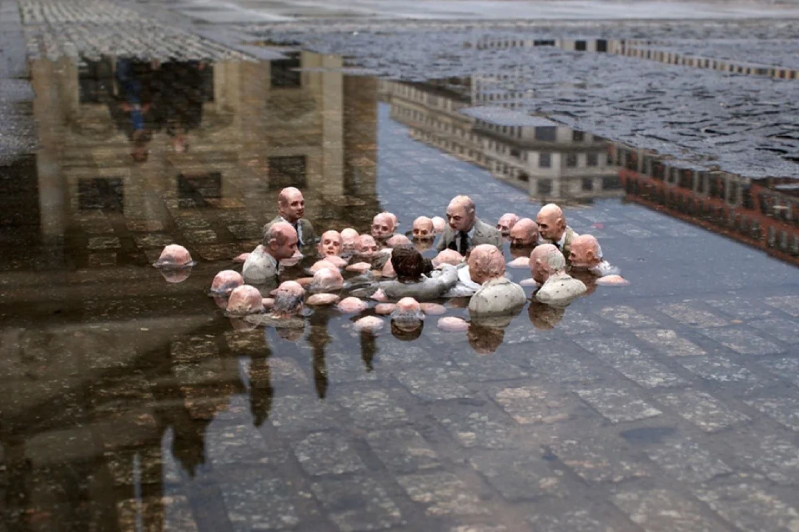 41 Of The Most Interesting Photos To Ever Grace The Web