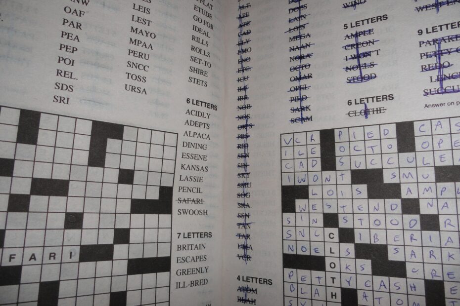 Fill In puzzle Wikipedia